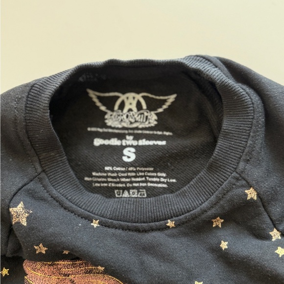 Aerosmith Black Cropped Graphic Crewneck Sweatshirt Star and Wing Design Small - Picture 6 of 8